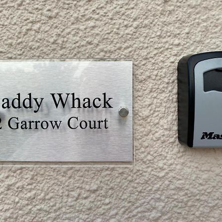 דירות Paddy Whack -A Short Stroll To Brixham Harbour מראה חיצוני תמונה